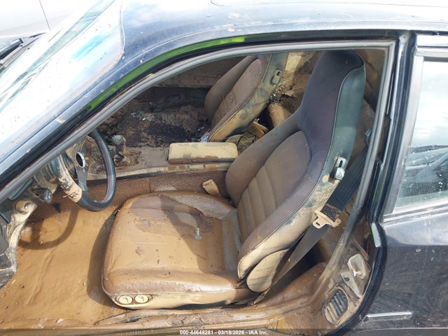 Porsche 944