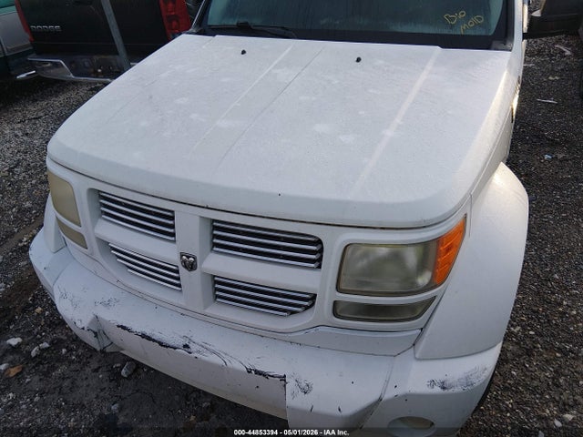 Dodge Nitro Sxt