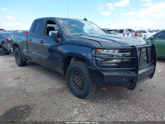 Salvage Chevrolet Silverado 1500 Image