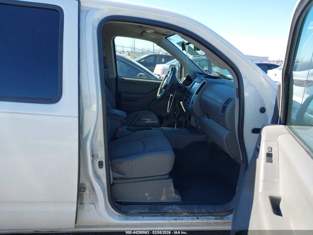 Nissan Frontier Sv 4x2