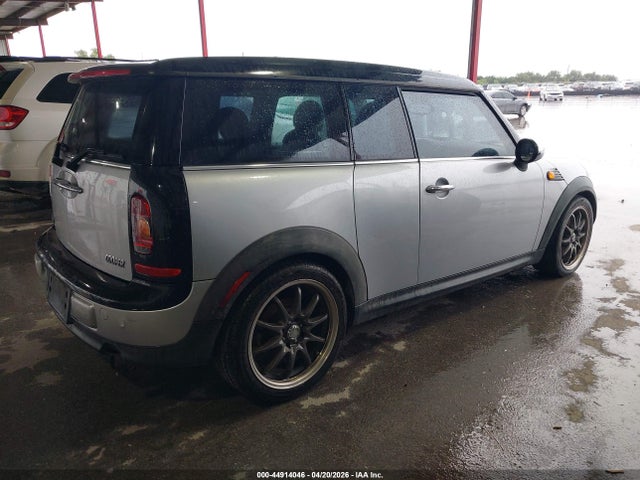 MINI Cooper Clubman