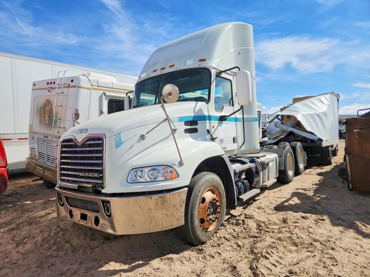 Mack Cxu613