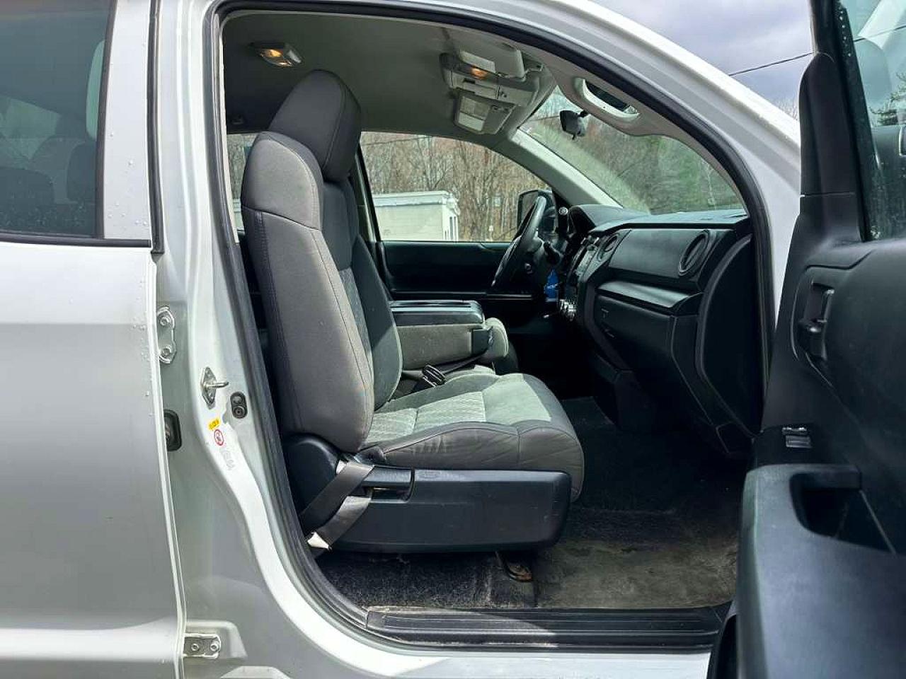 Toyota Tundra Sr