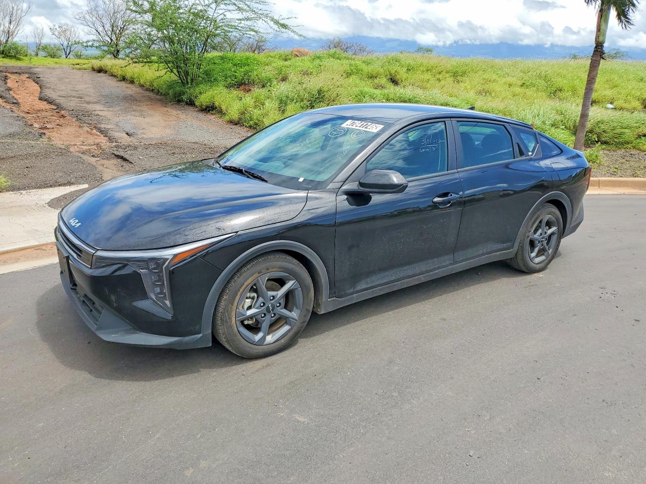 Salvage Kia K4 Image
