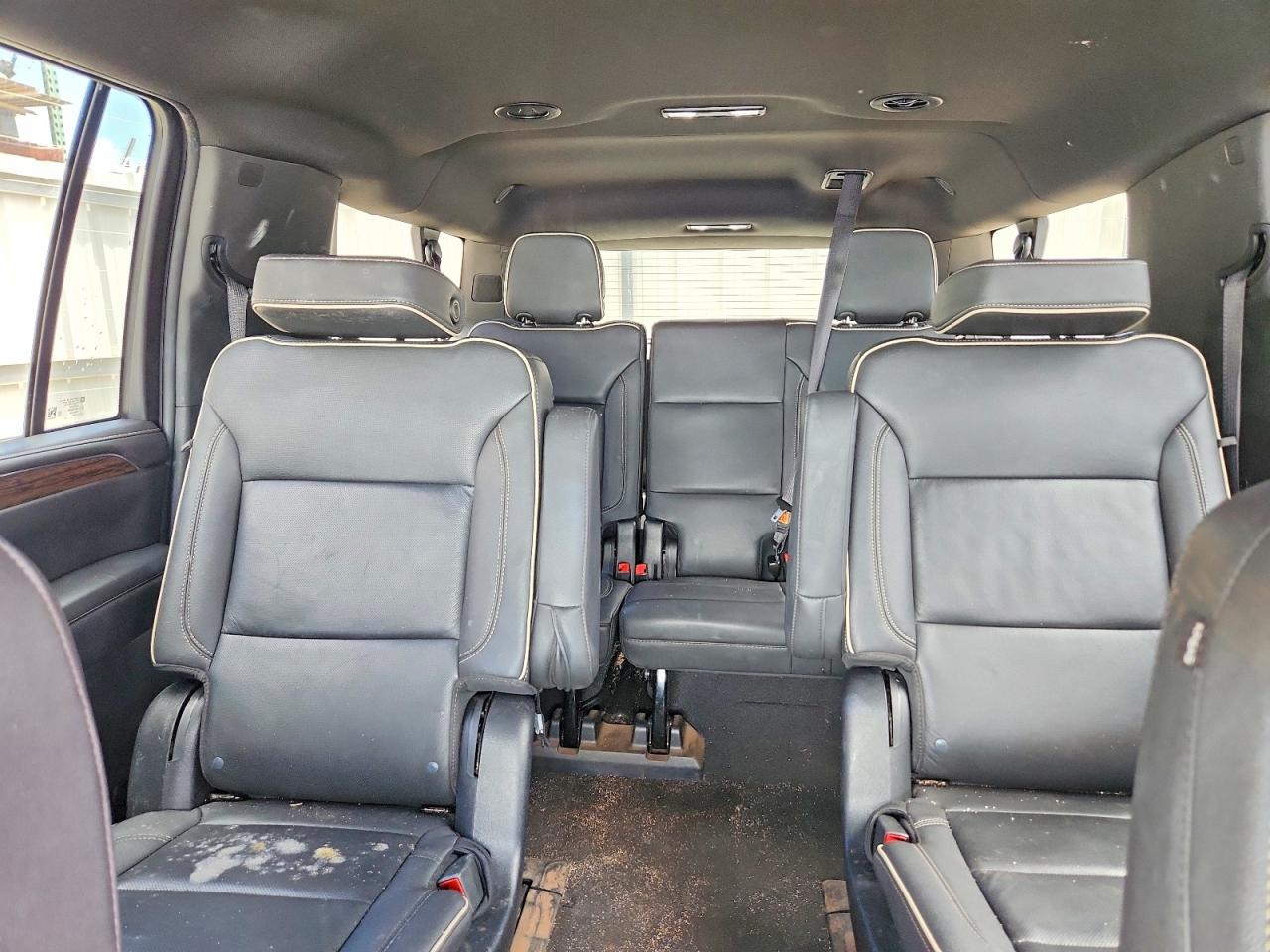 Chevrolet Suburban C1500 Premier
