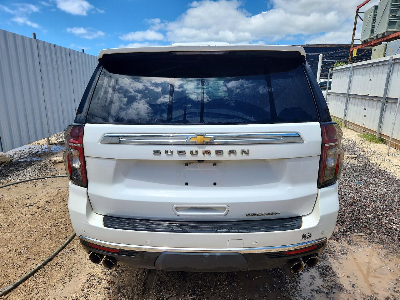 Chevrolet Suburban C1500 Premier