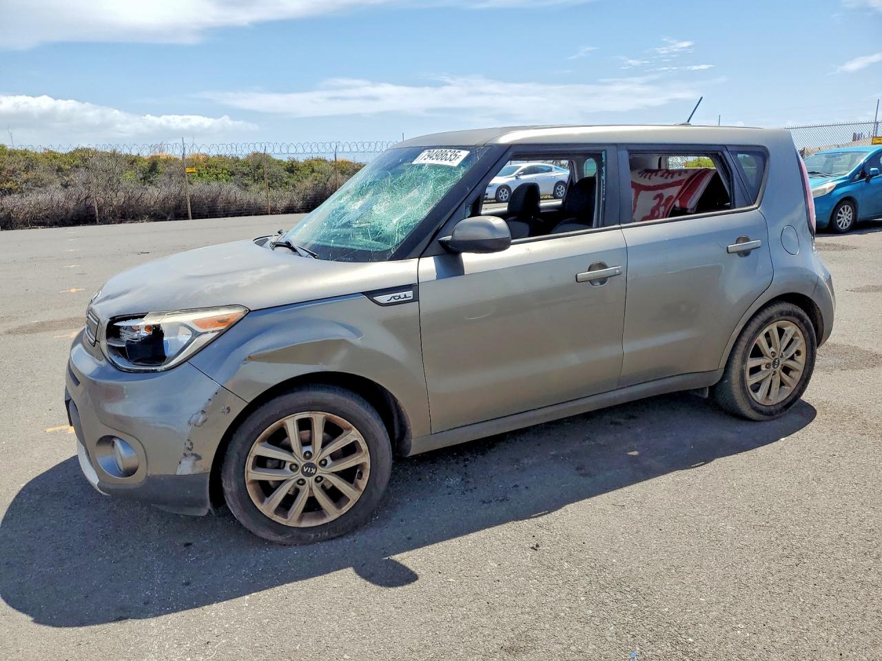 Salvage Kia Soul Image