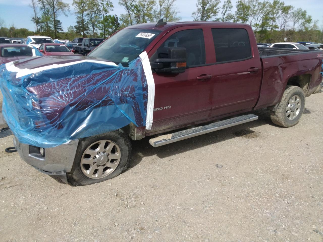 Salvage Chevrolet Silverado Image