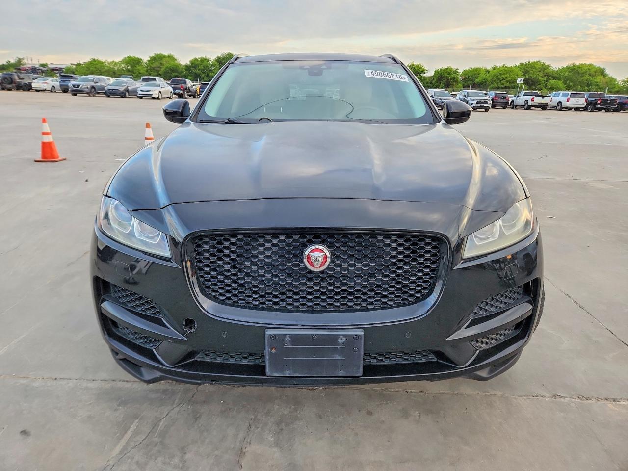 Jaguar F-PACE Premium