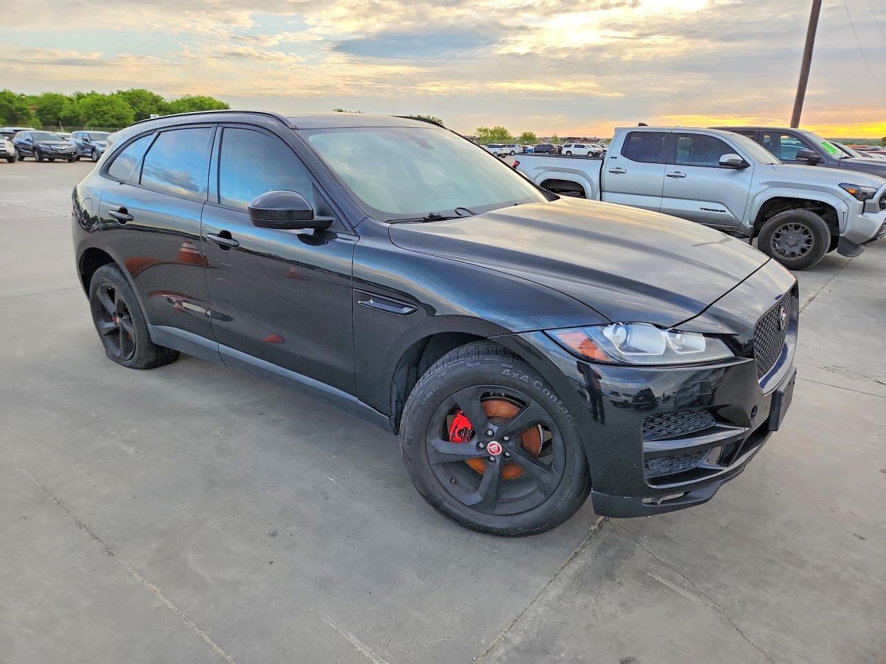 Jaguar F-PACE Premium