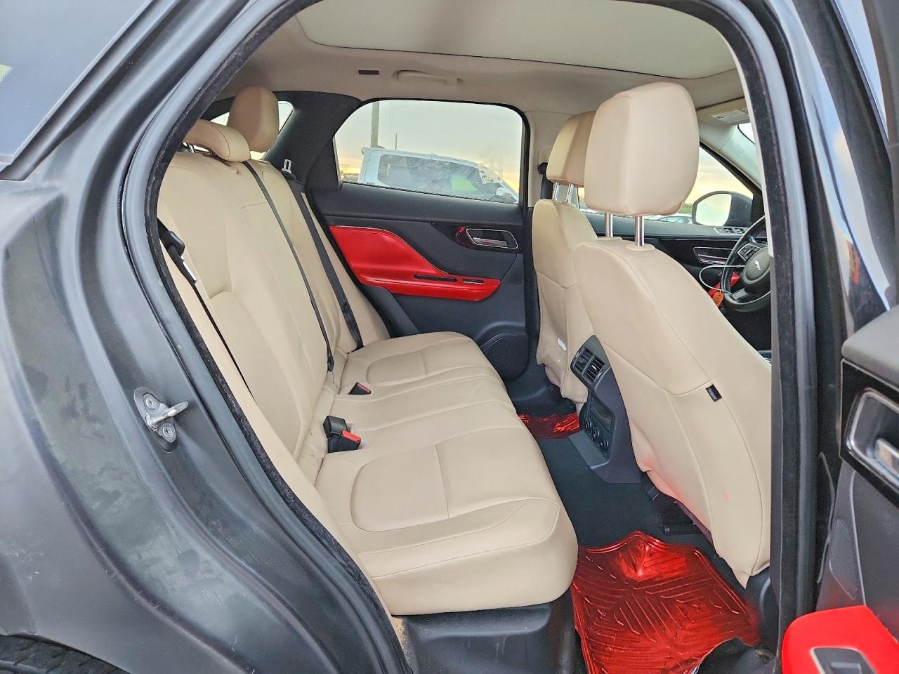 Jaguar F-PACE Premium