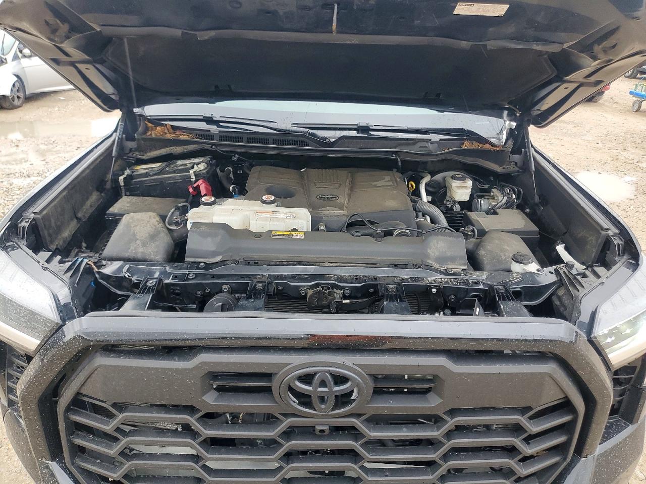 Toyota Tundra Crewmax Sr5