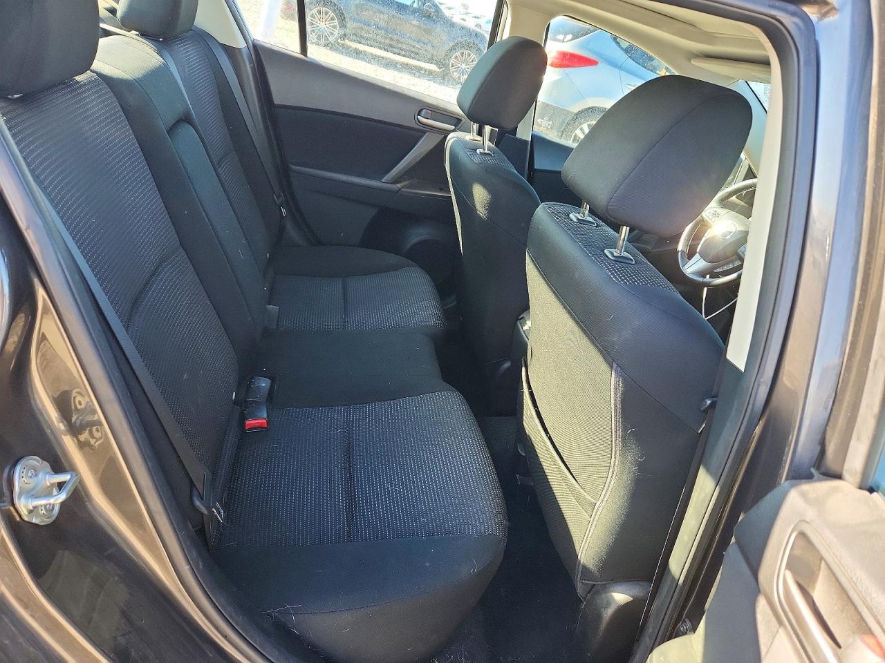 Mazda 3 I