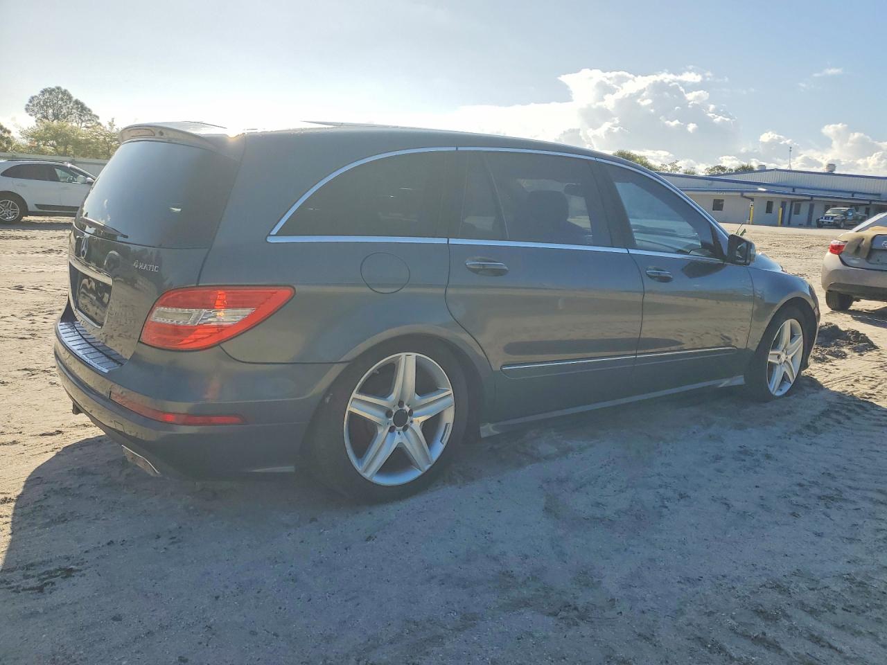 Mercedes-Benz R-Class 350 4matic