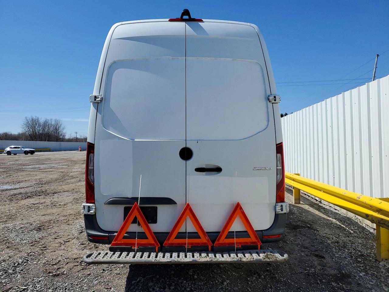 Mercedes-Benz Sprinter 2500