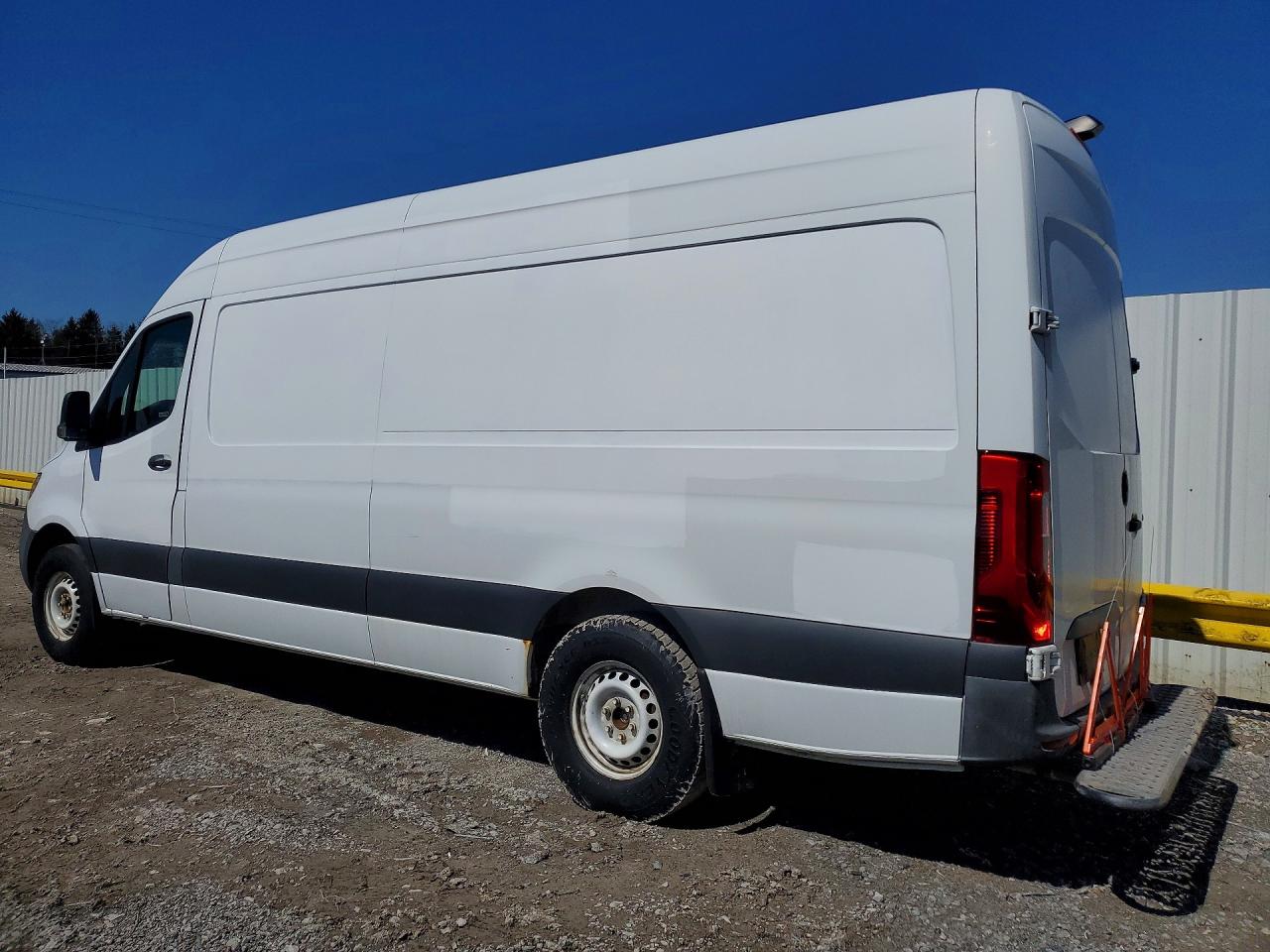Mercedes-Benz Sprinter 2500