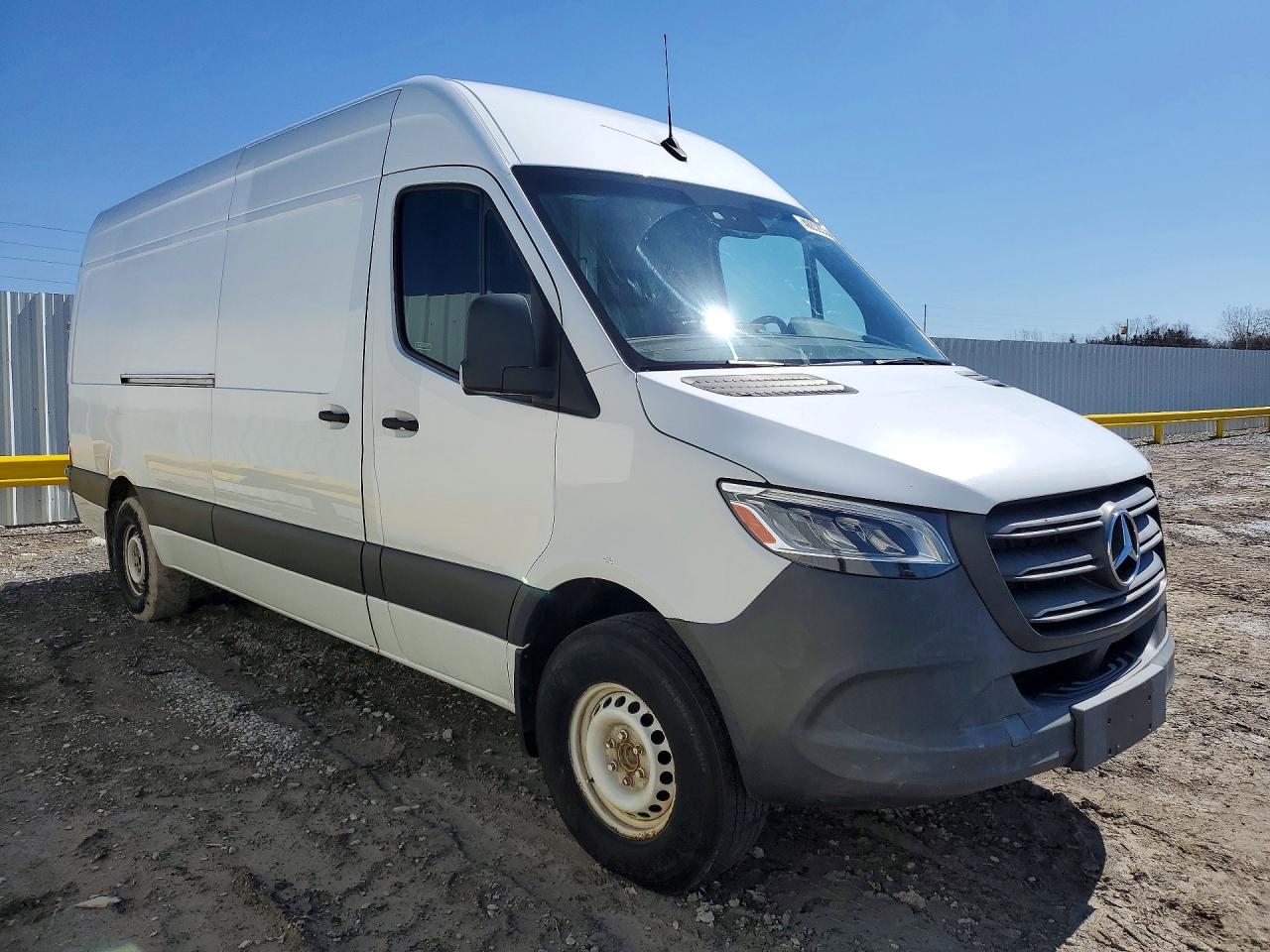 Mercedes-Benz Sprinter 2500