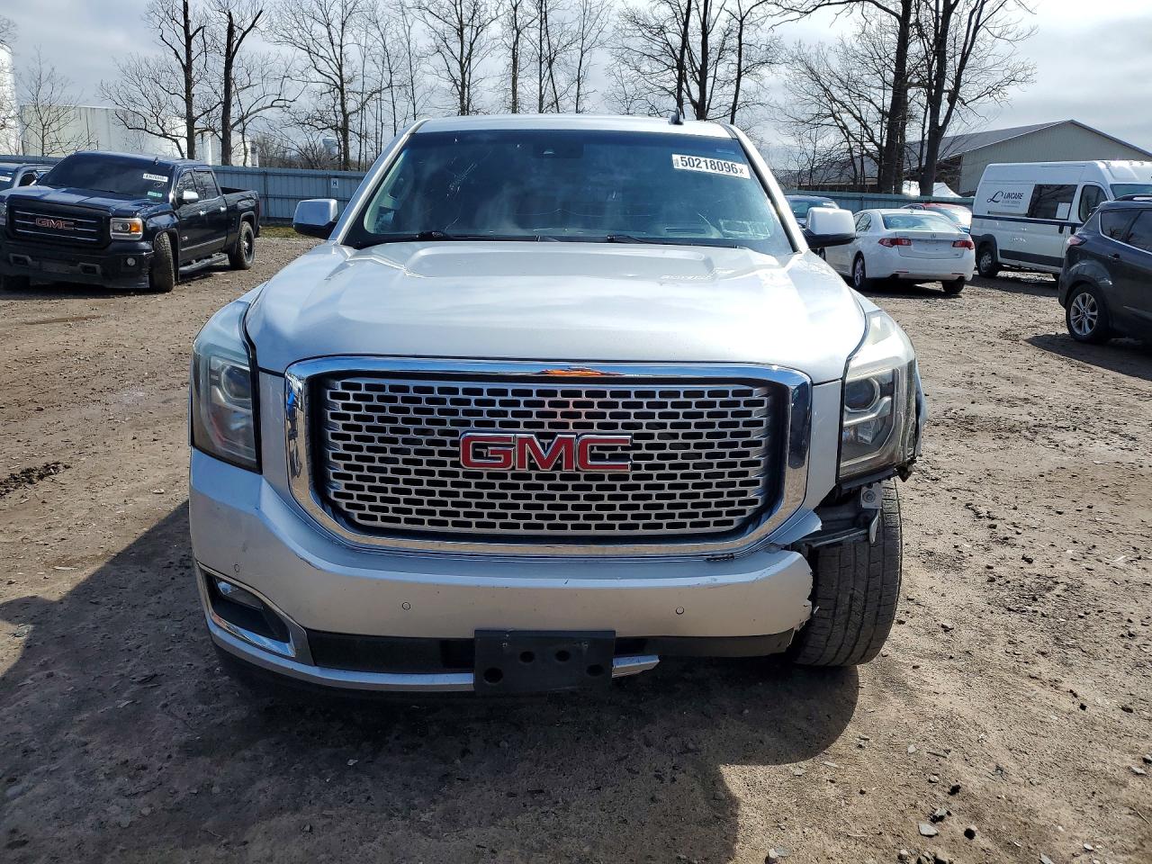 GMC Yukon Denali