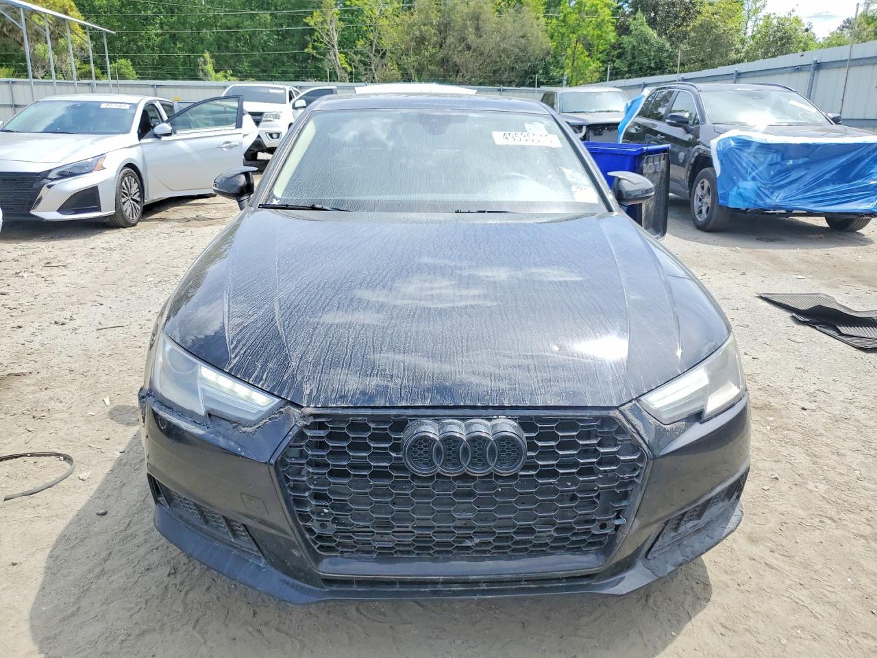 Audi A4 Ultra Premium