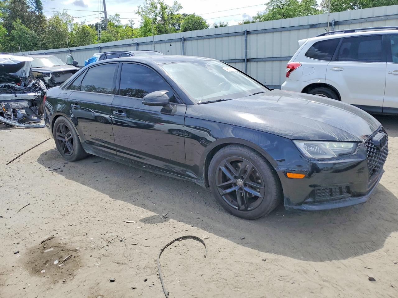 Audi A4 Ultra Premium