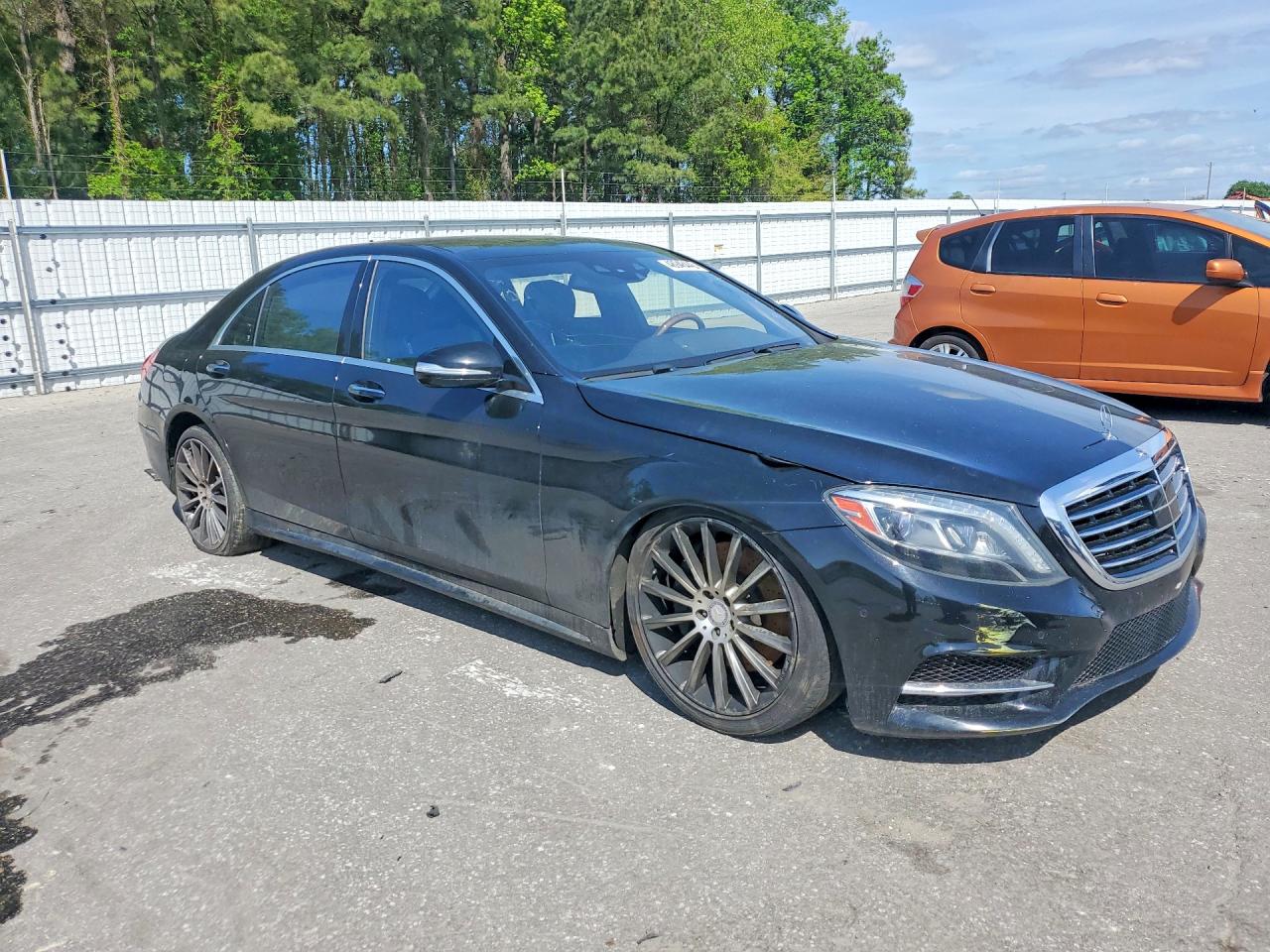 Mercedes-Benz S-Class 550