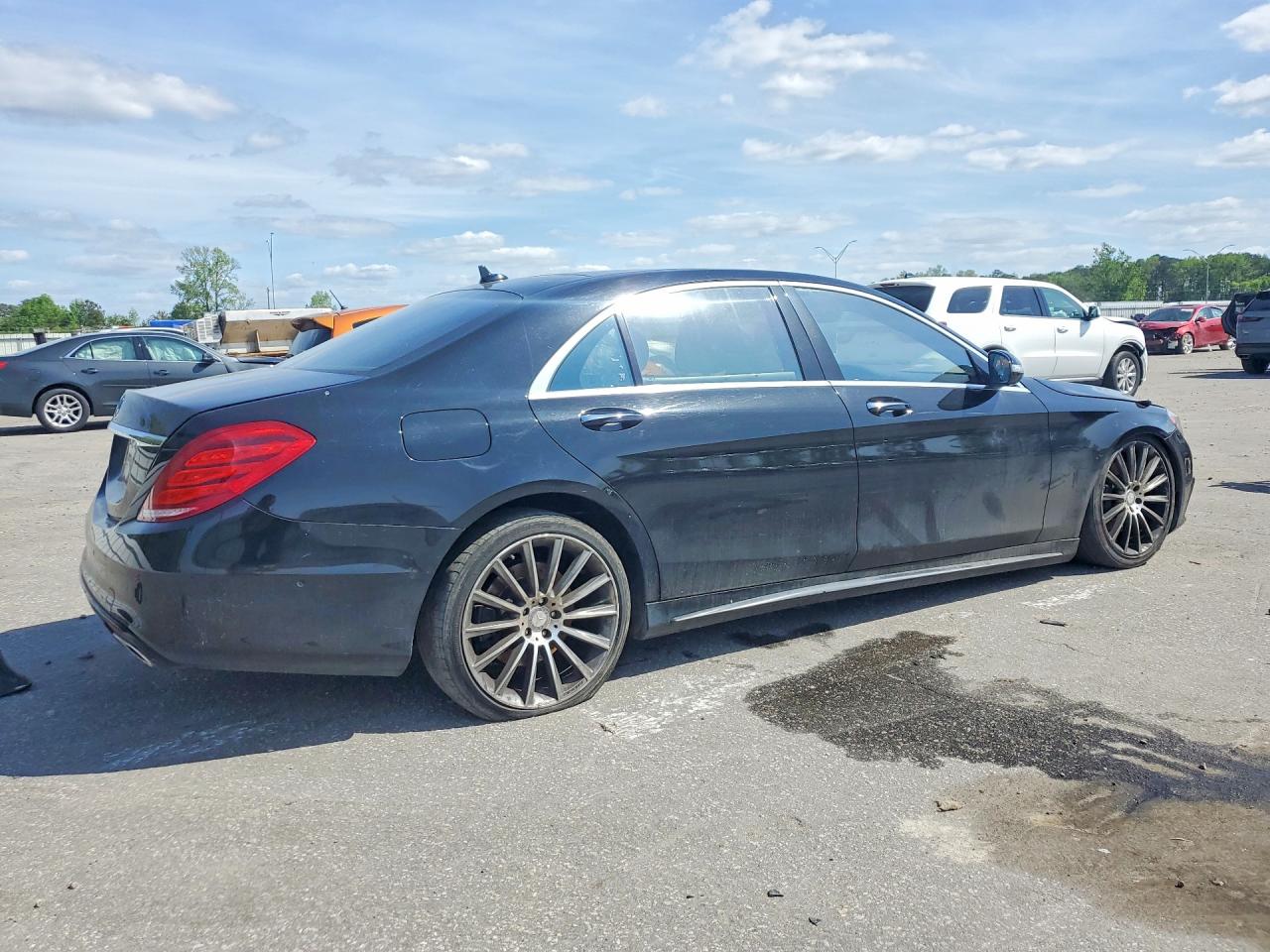 Mercedes-Benz S-Class 550