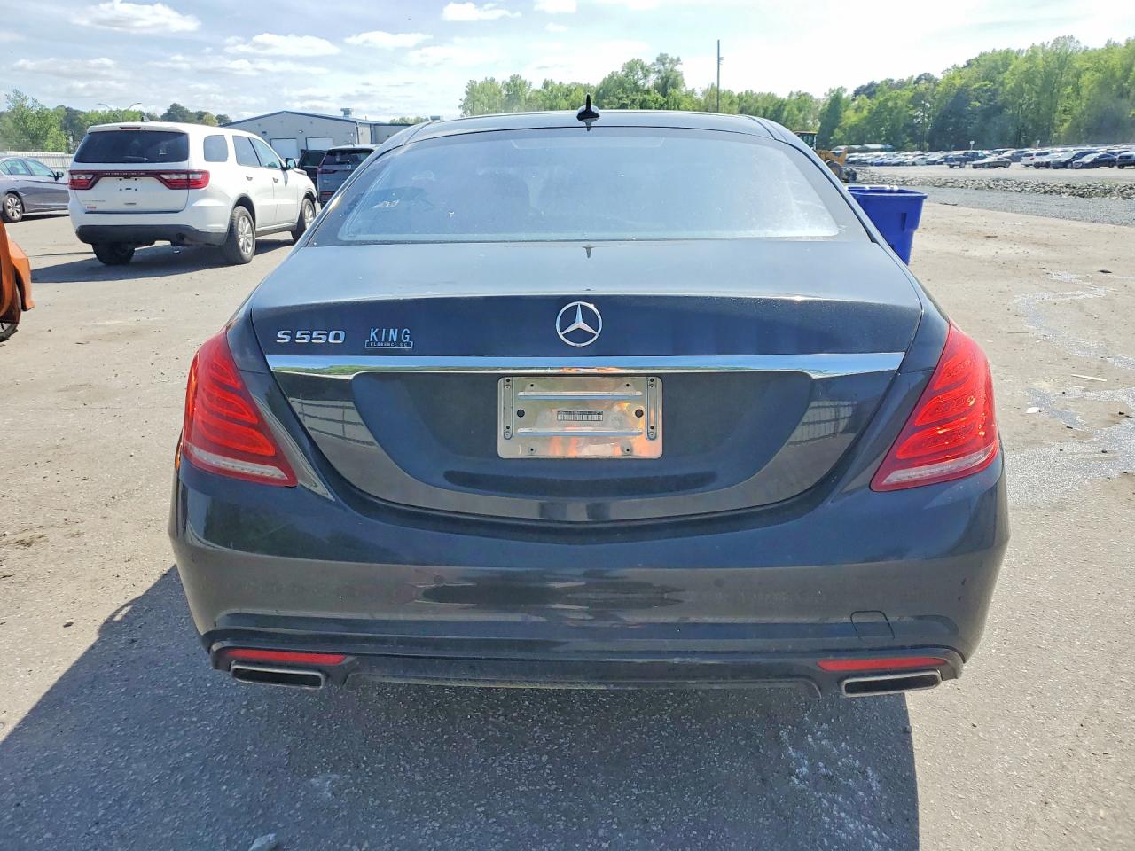 Mercedes-Benz S-Class 550