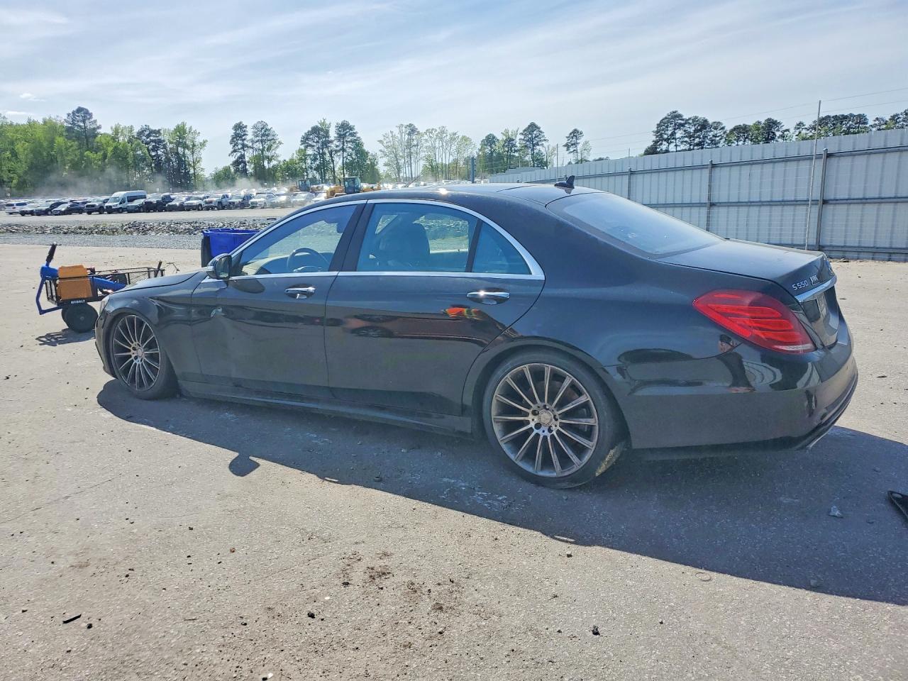 Mercedes-Benz S-Class 550