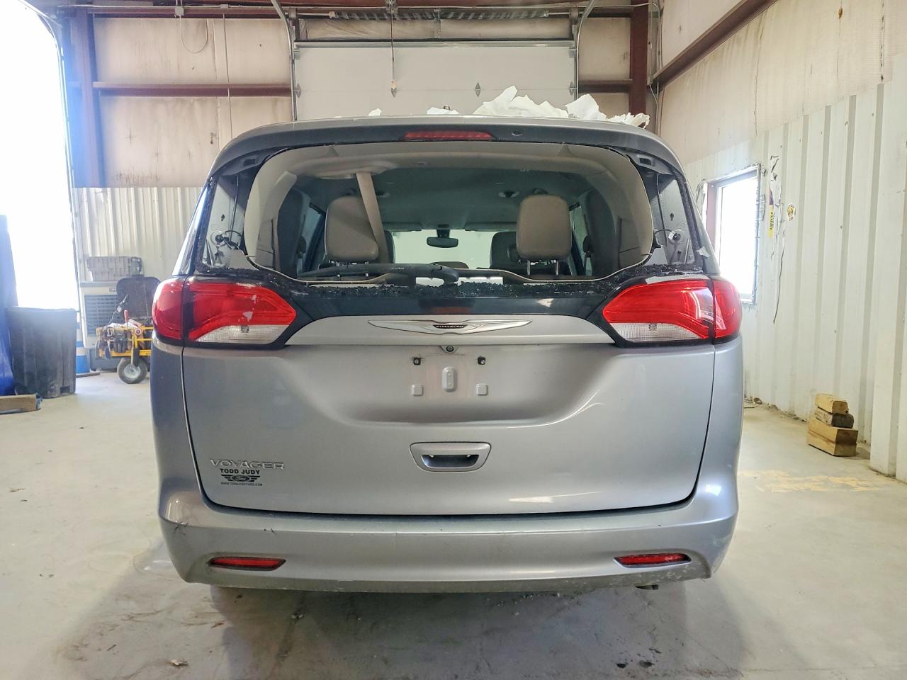 Chrysler Minivan Lxi