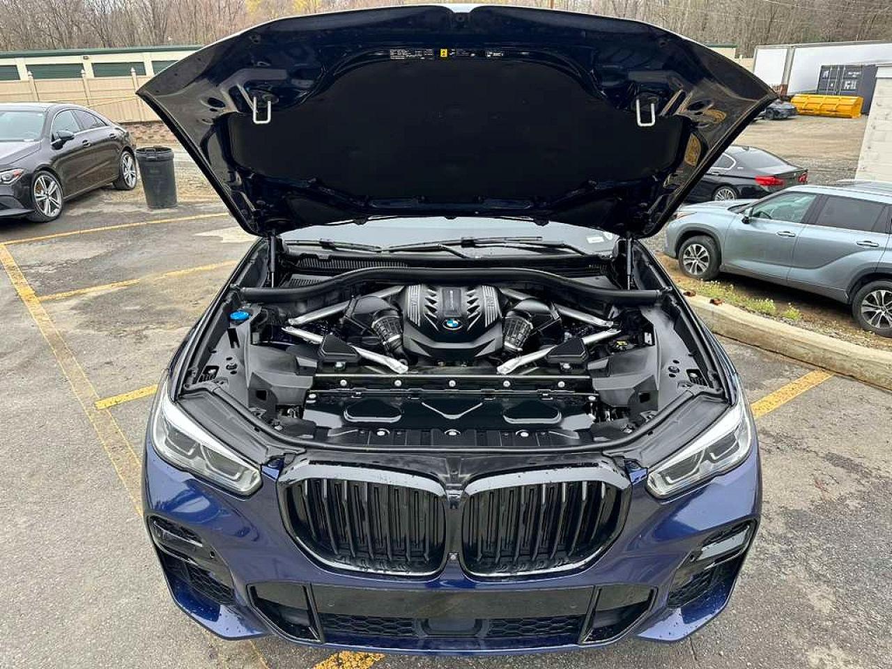 BMW X Series M50i