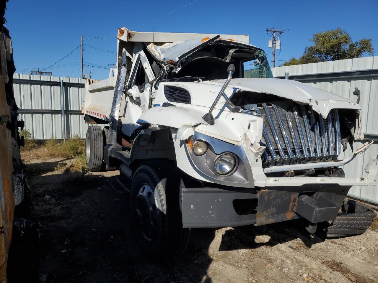 International 7000 7300