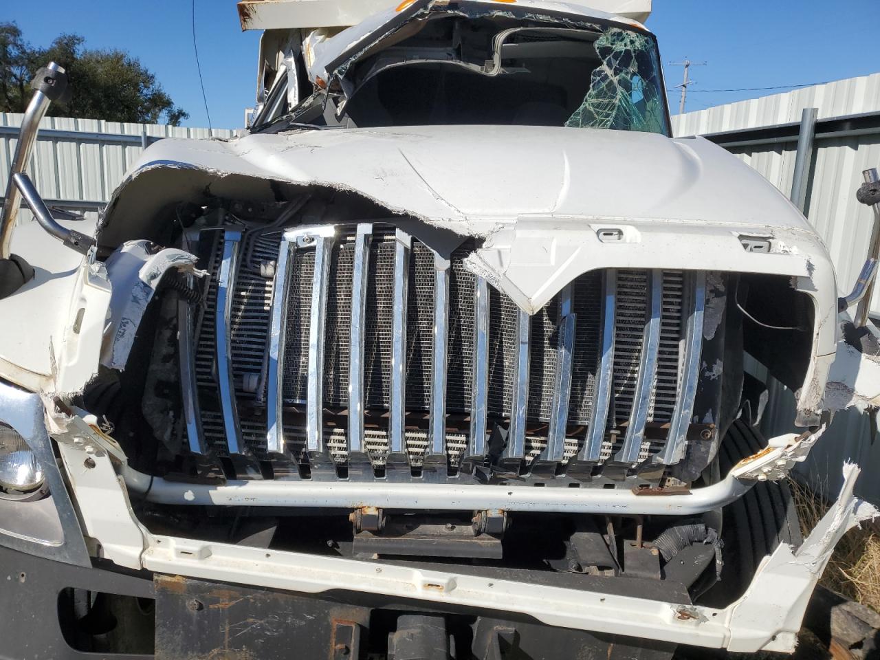 International 7000 7300