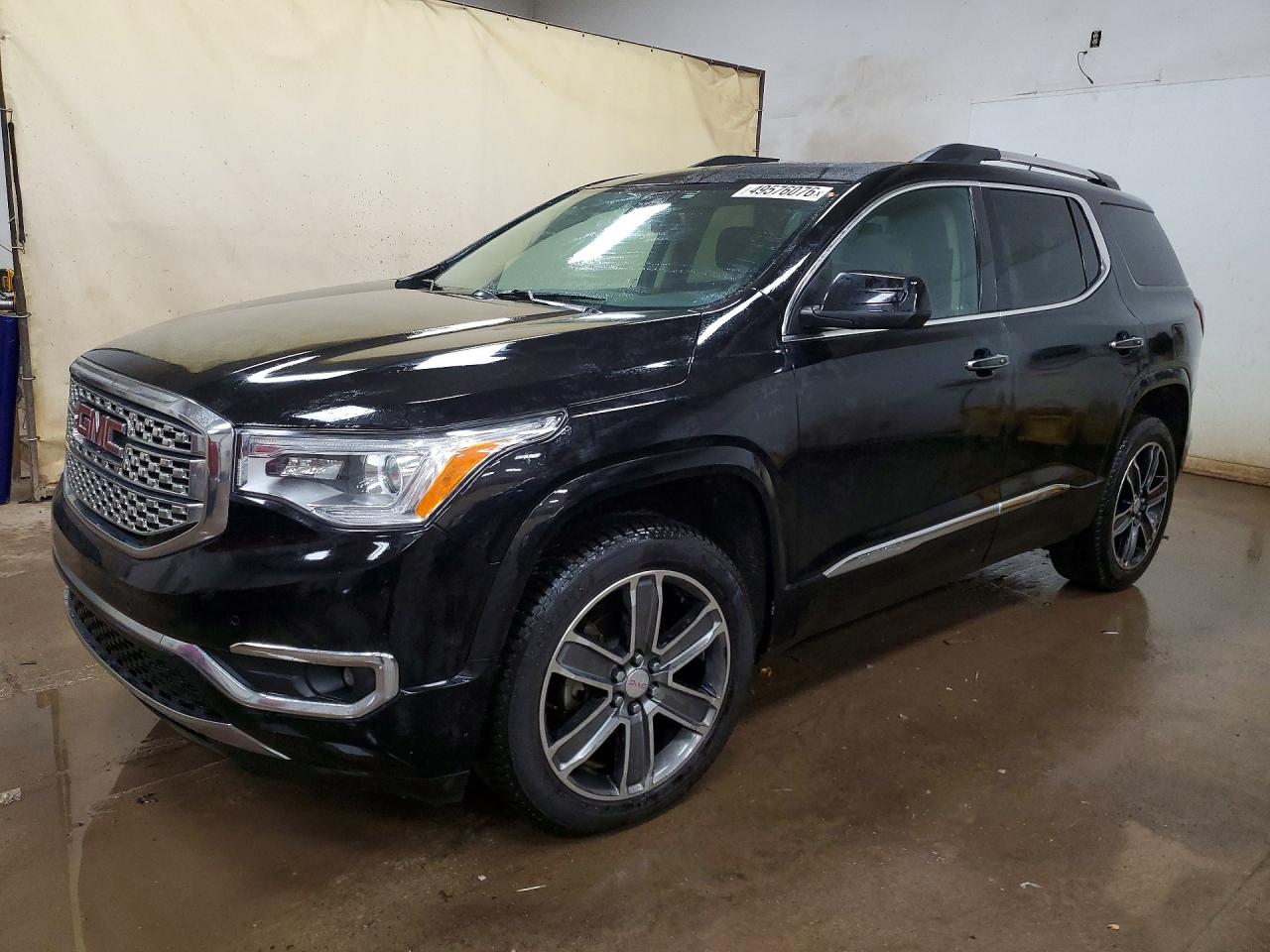 Salvage GMC Acadia Image