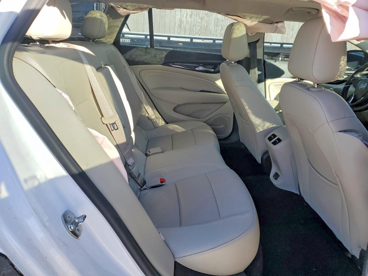 Buick Regal Essence
