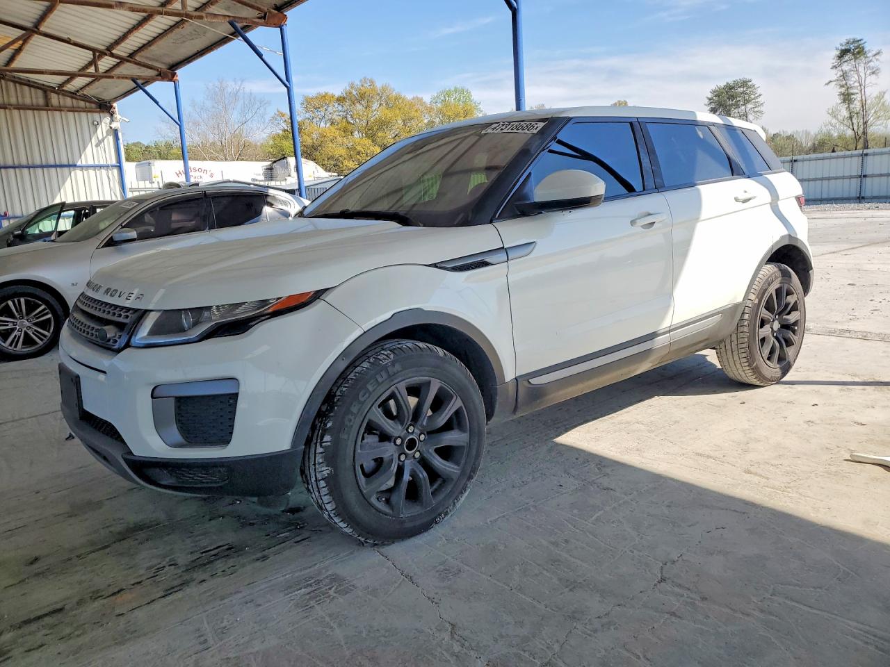 Salvage Land Rover Range Rover Image