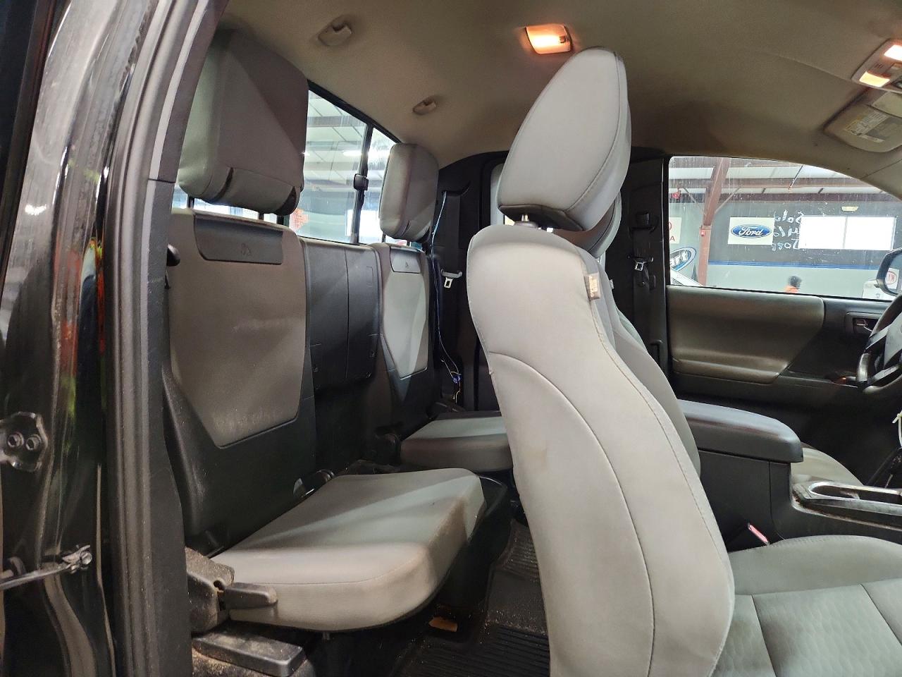 Toyota Tacoma Sr