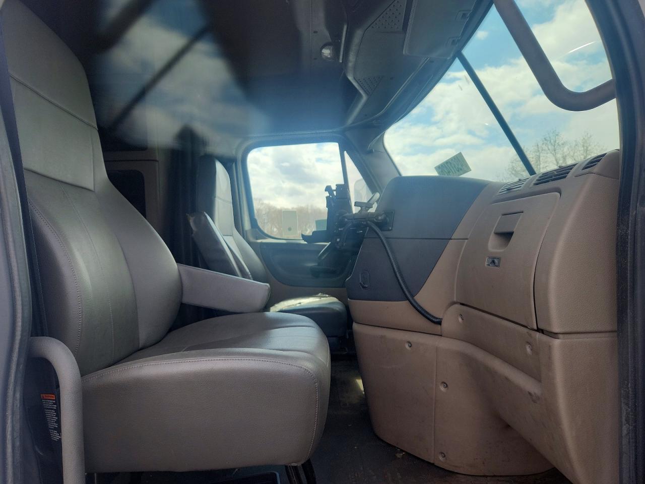 Freightliner Cascadia 125