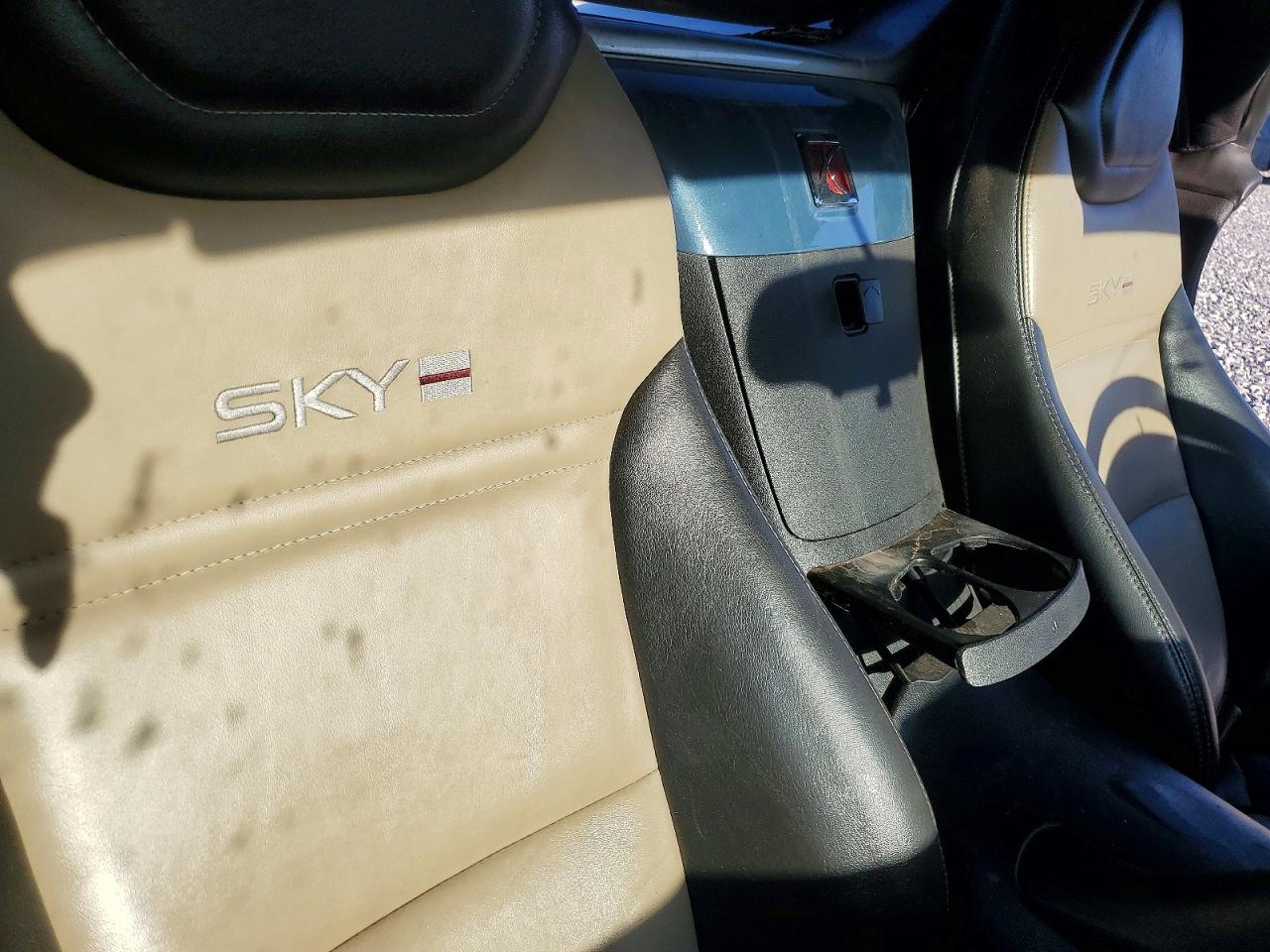 Saturn SKY Redline