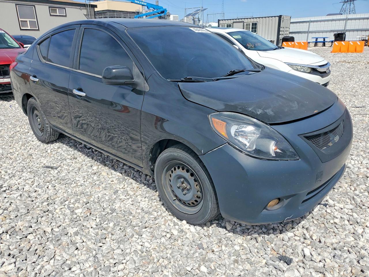 Nissan Versa 1.6 S