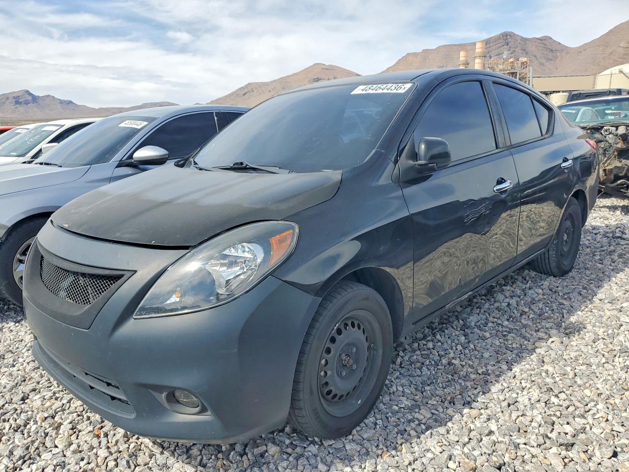 Salvage Nissan Versa Image