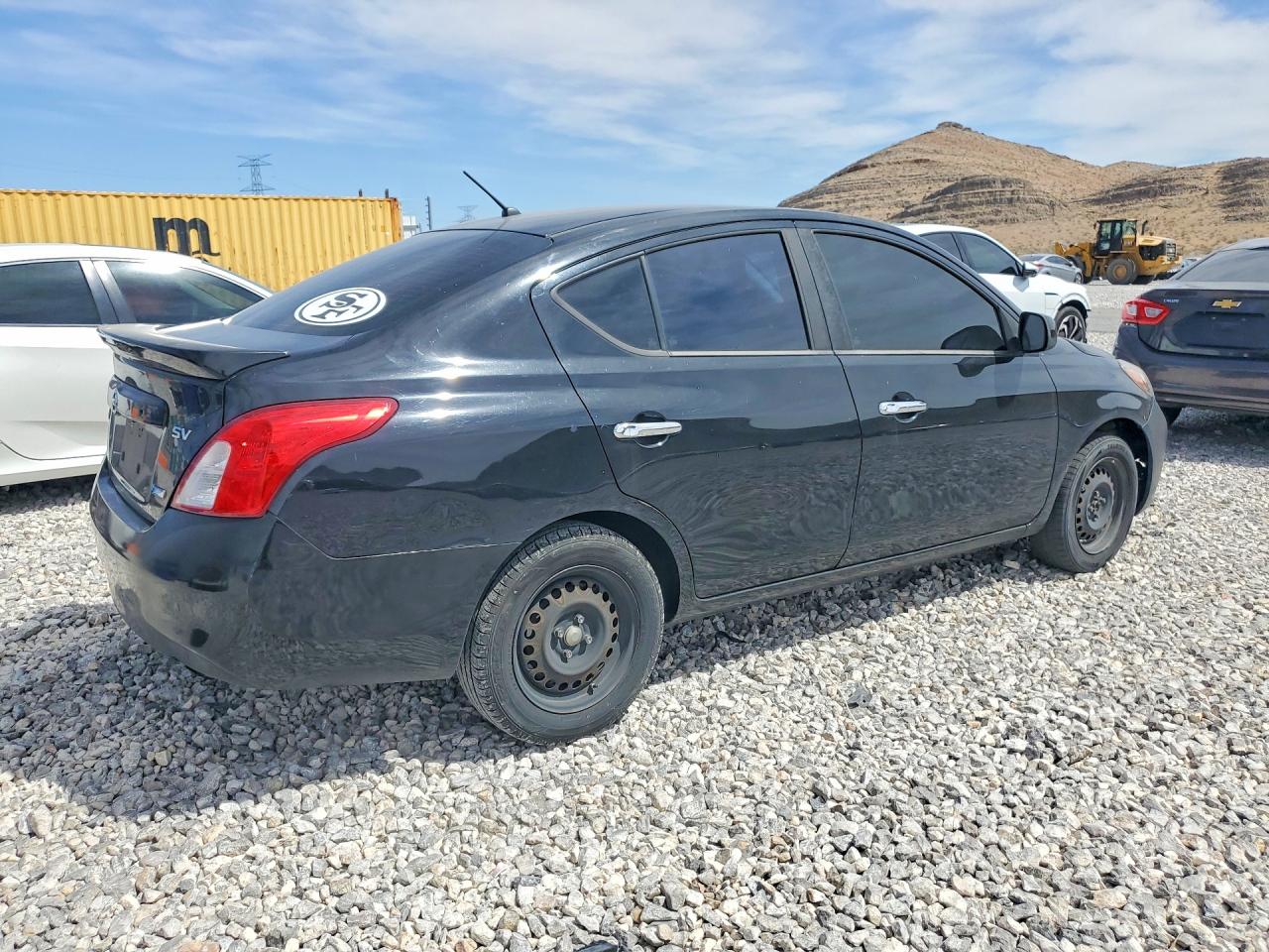 Nissan Versa 1.6 S