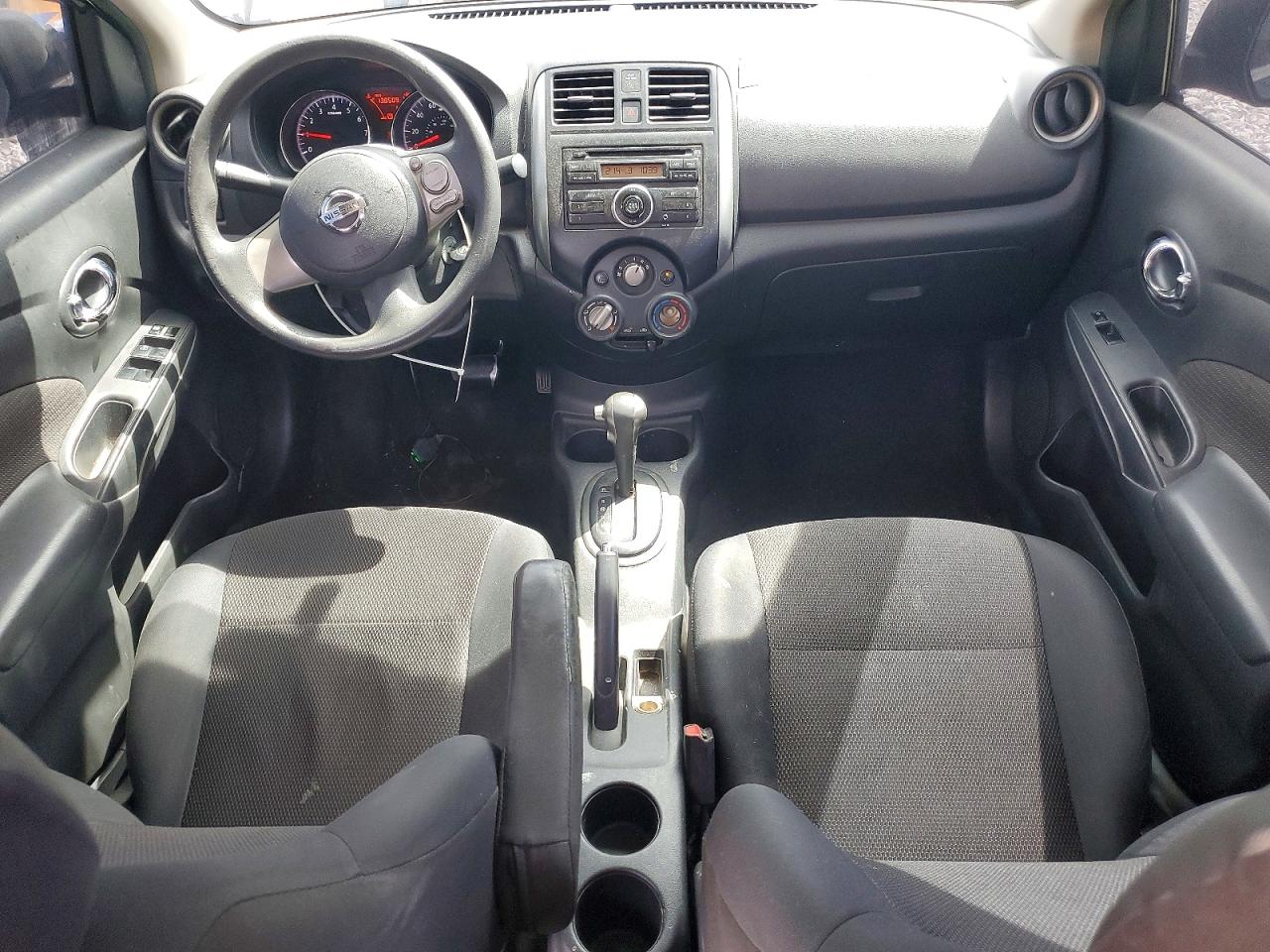 Nissan Versa 1.6 S