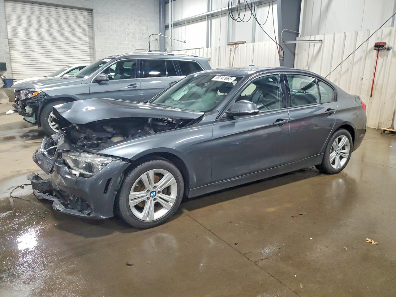 Salvage BMW 3 Series Image