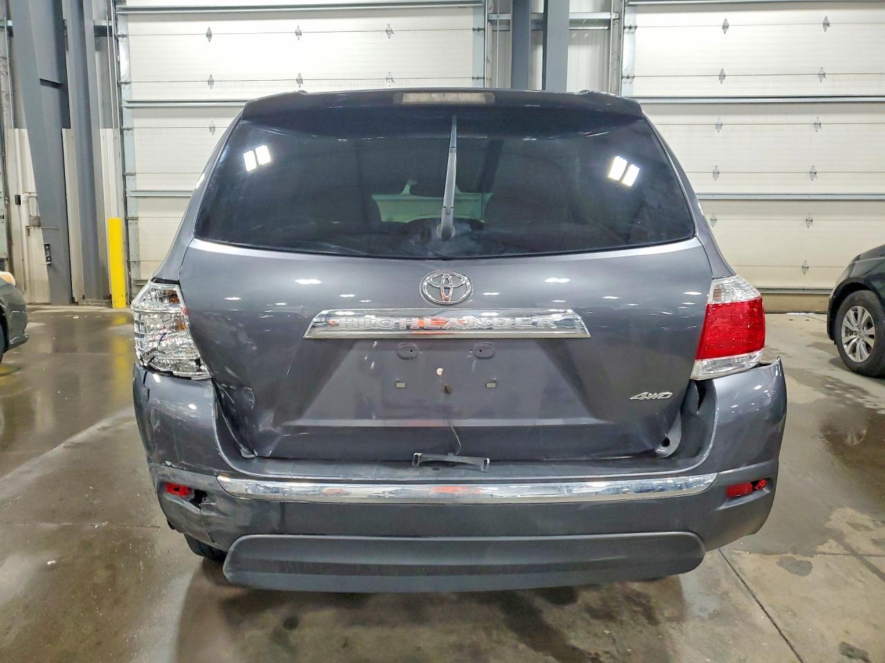 Toyota Highlander Base