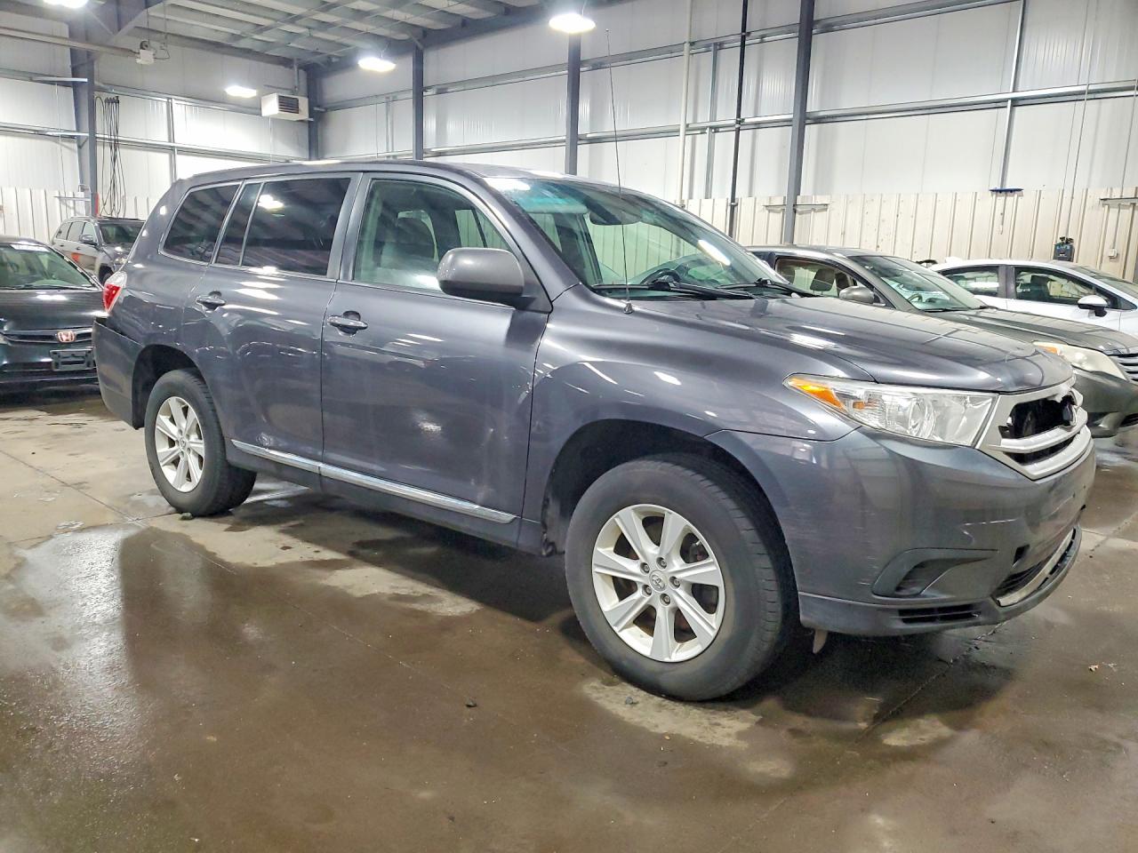 Toyota Highlander Base