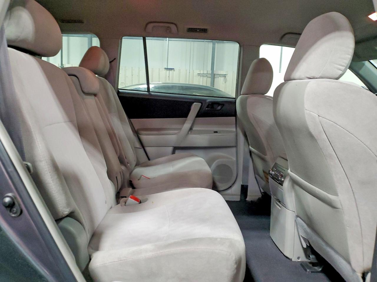Toyota Highlander Base