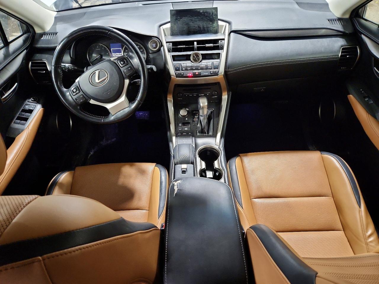 Lexus NX Base