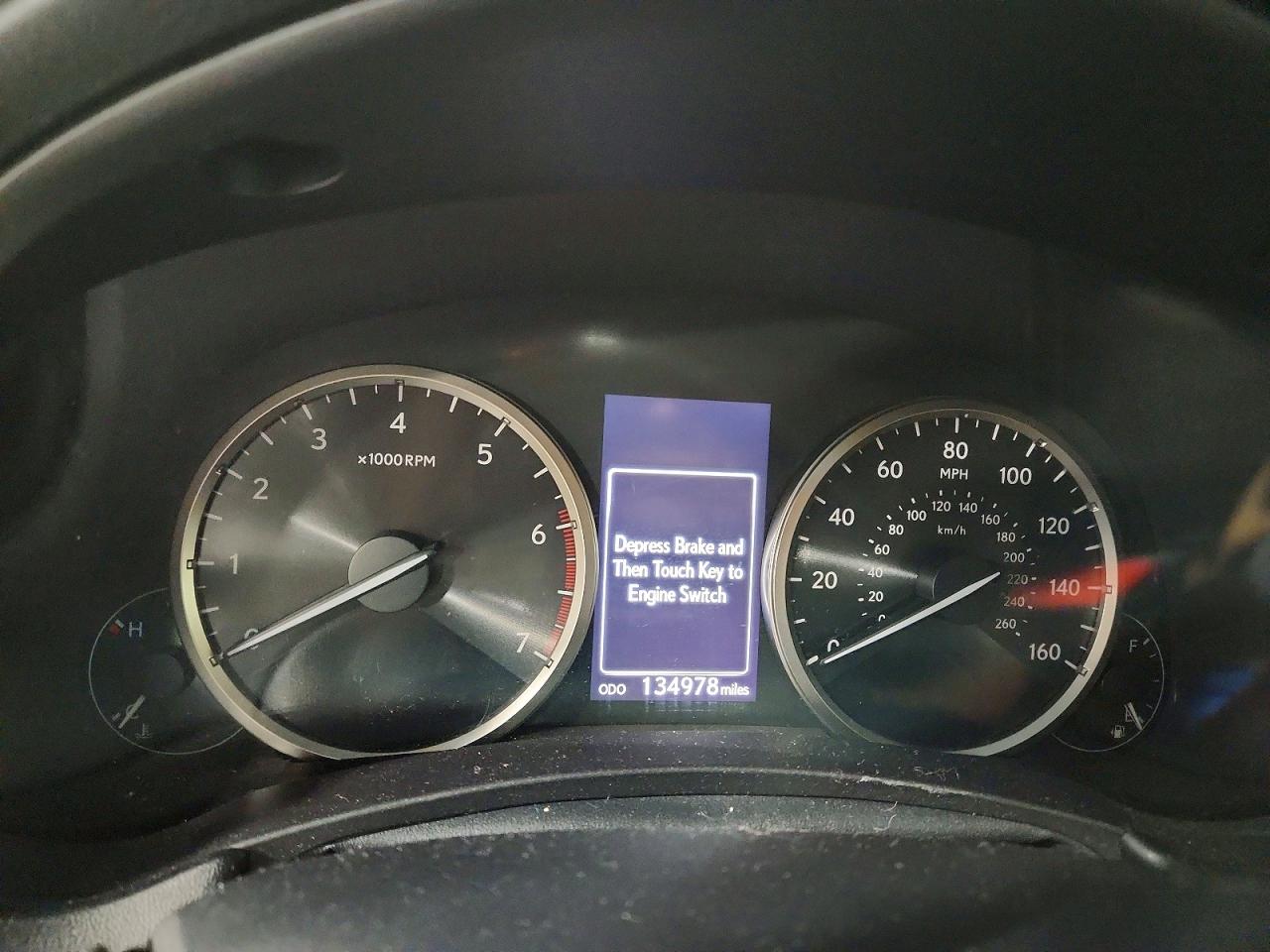 Lexus NX Base