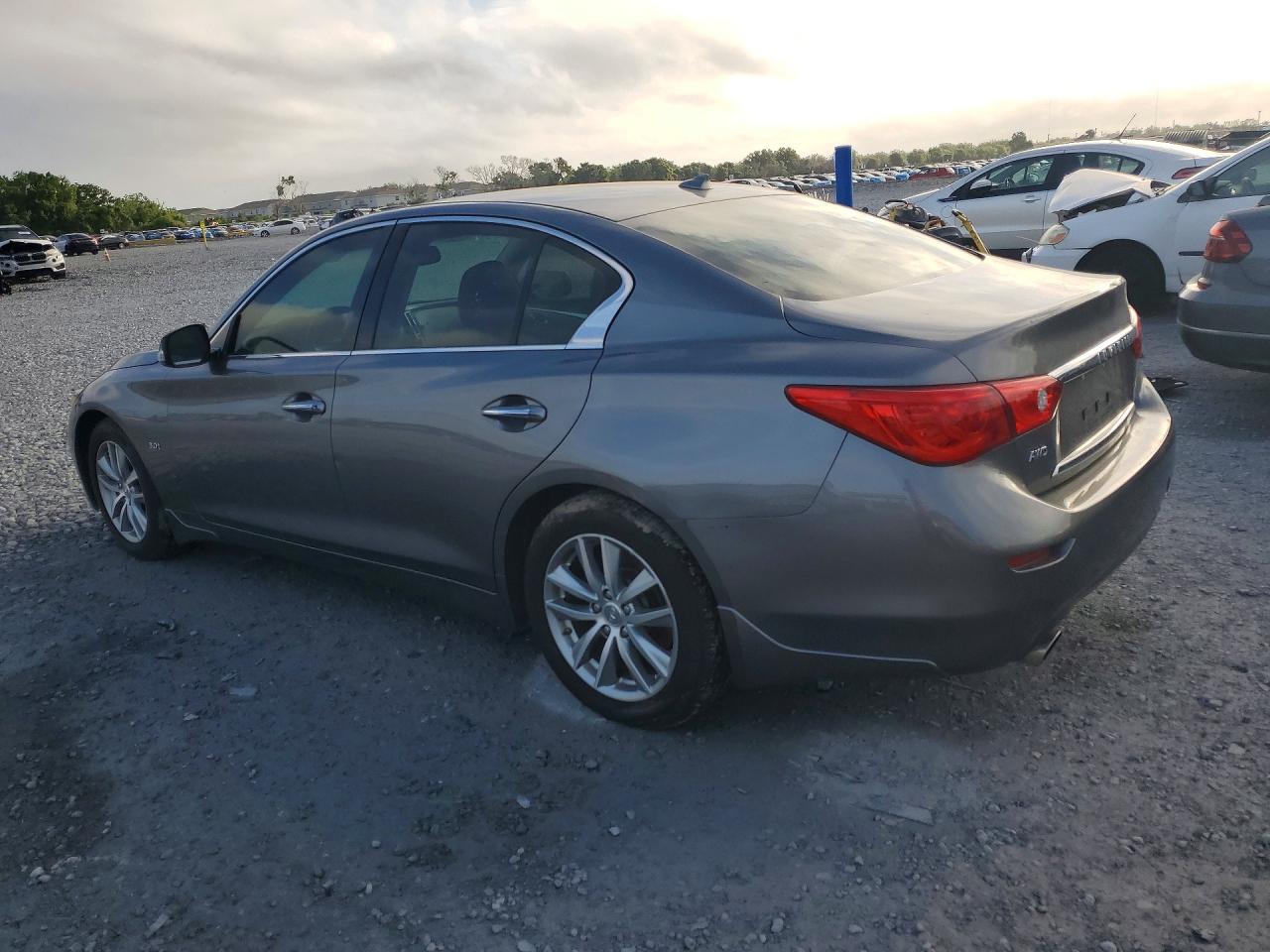 INFINITI Q50 3.0t Premium