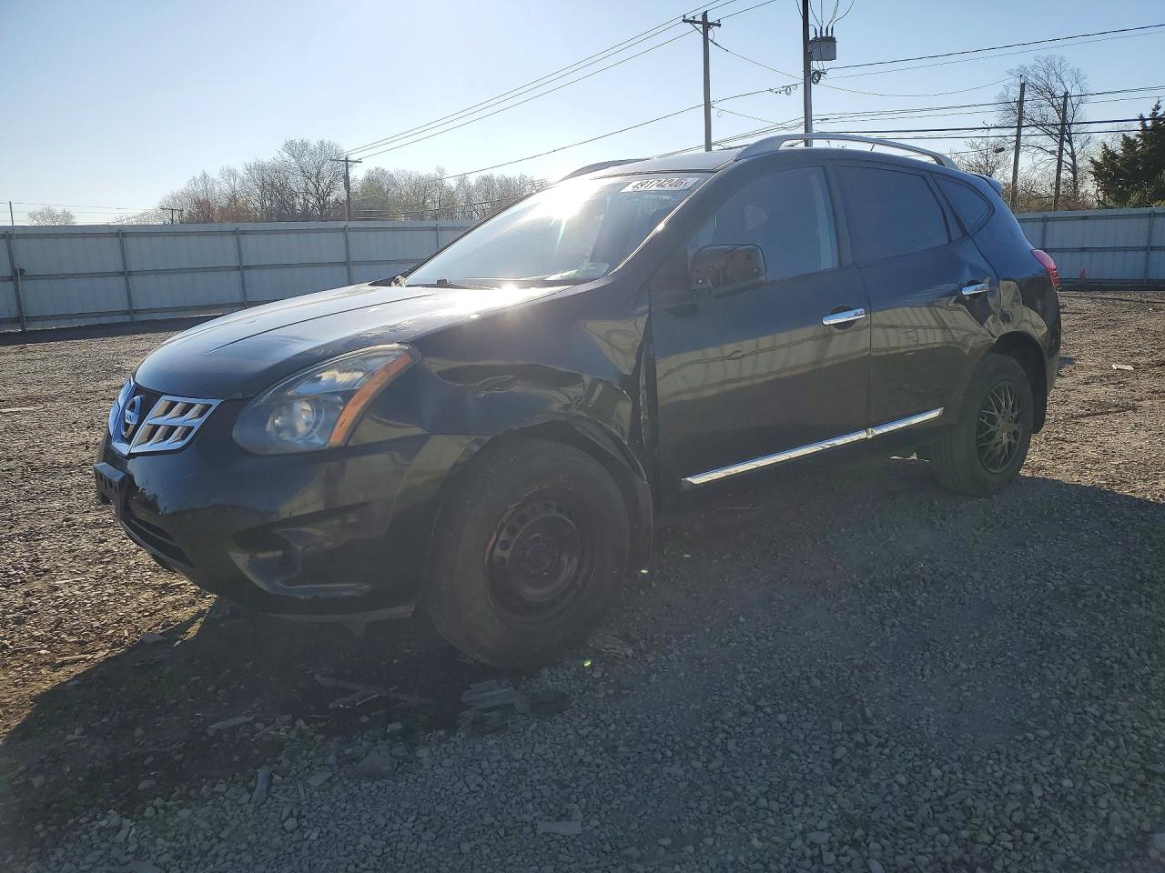 Salvage Nissan Rogue Image